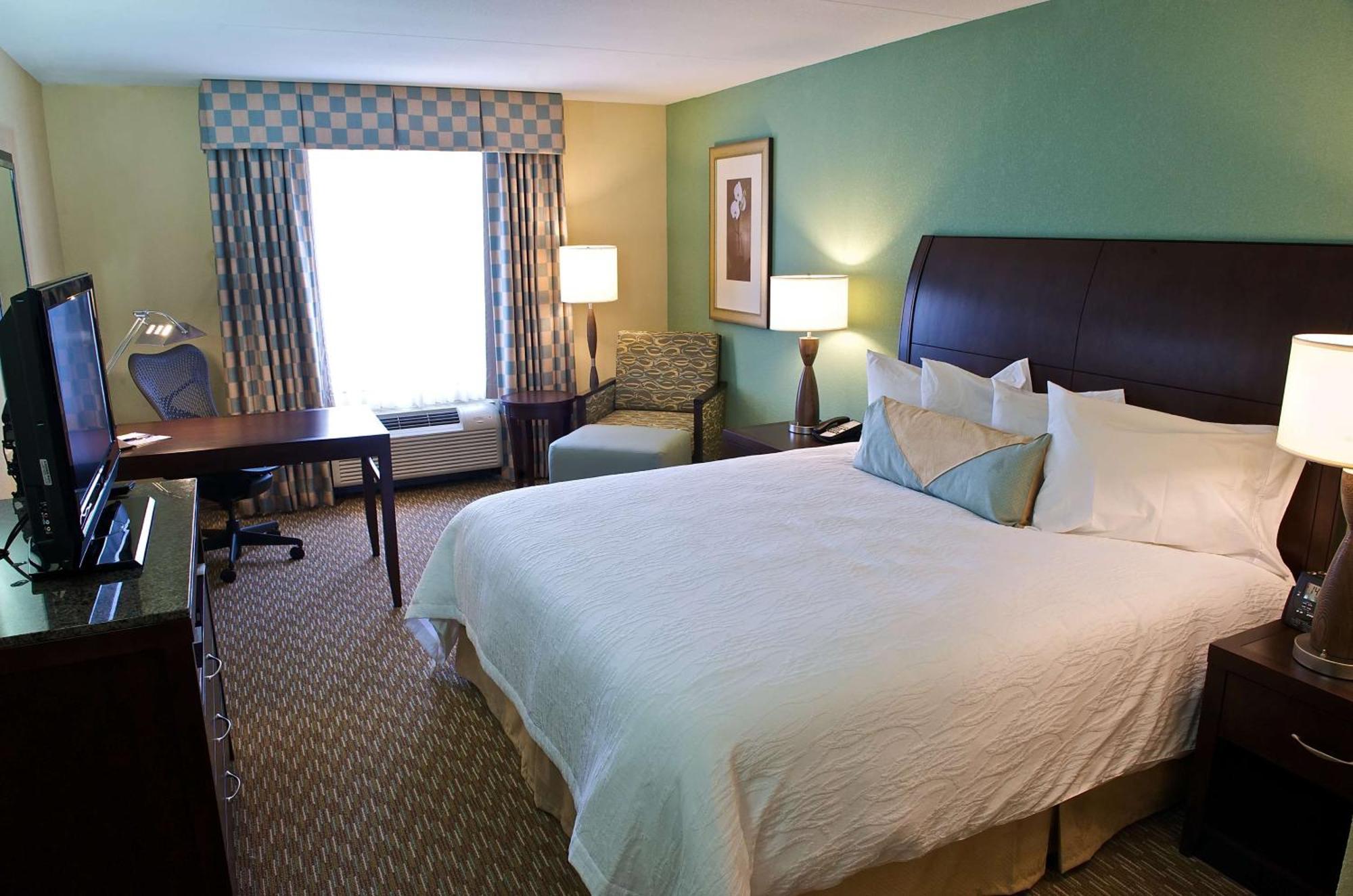 Hilton Garden Inn Gainesville Exterior photo