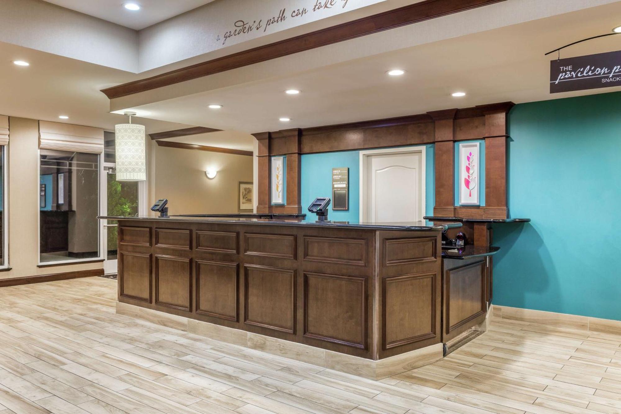 Hilton Garden Inn Gainesville Exterior photo