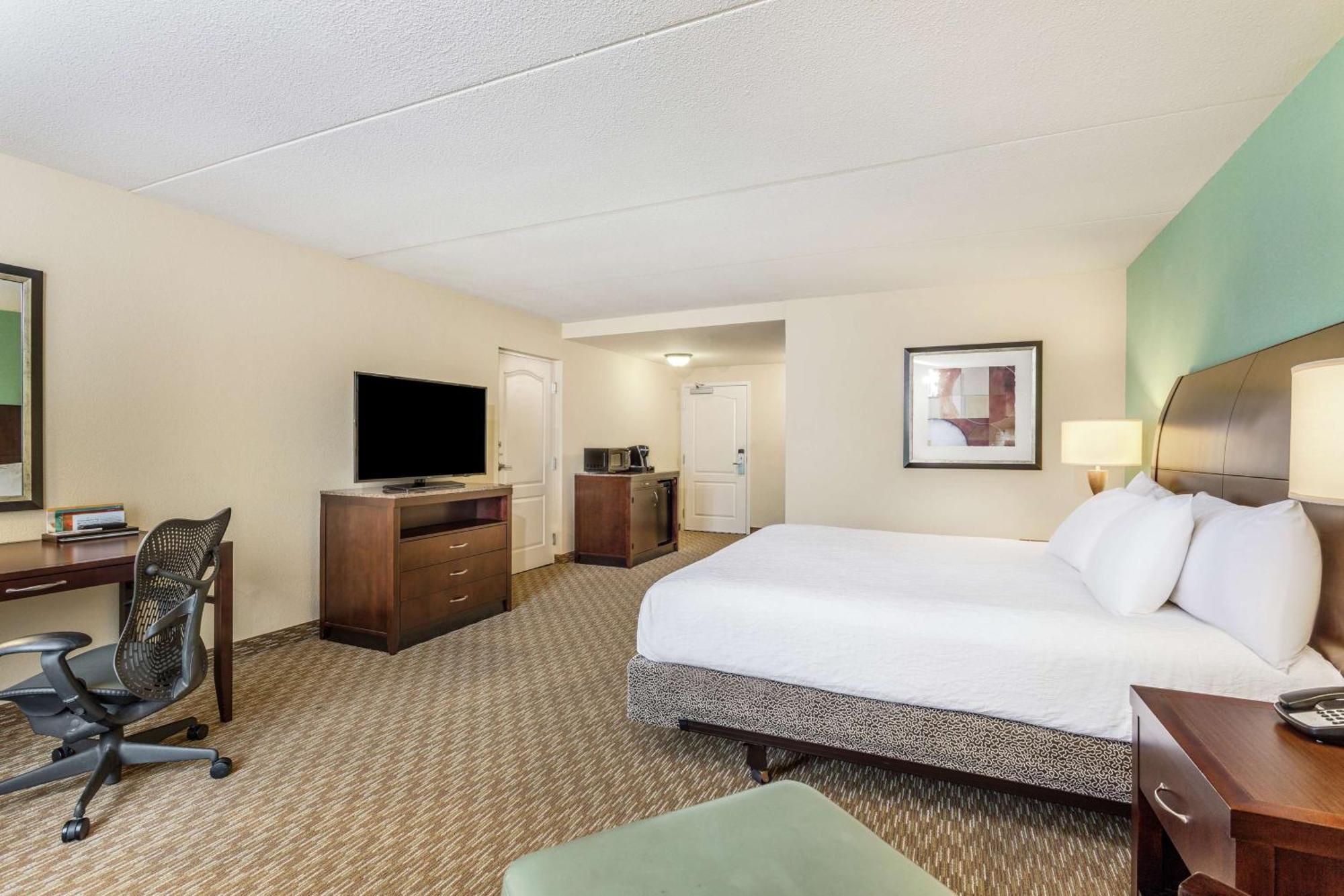 Hilton Garden Inn Gainesville Exterior photo