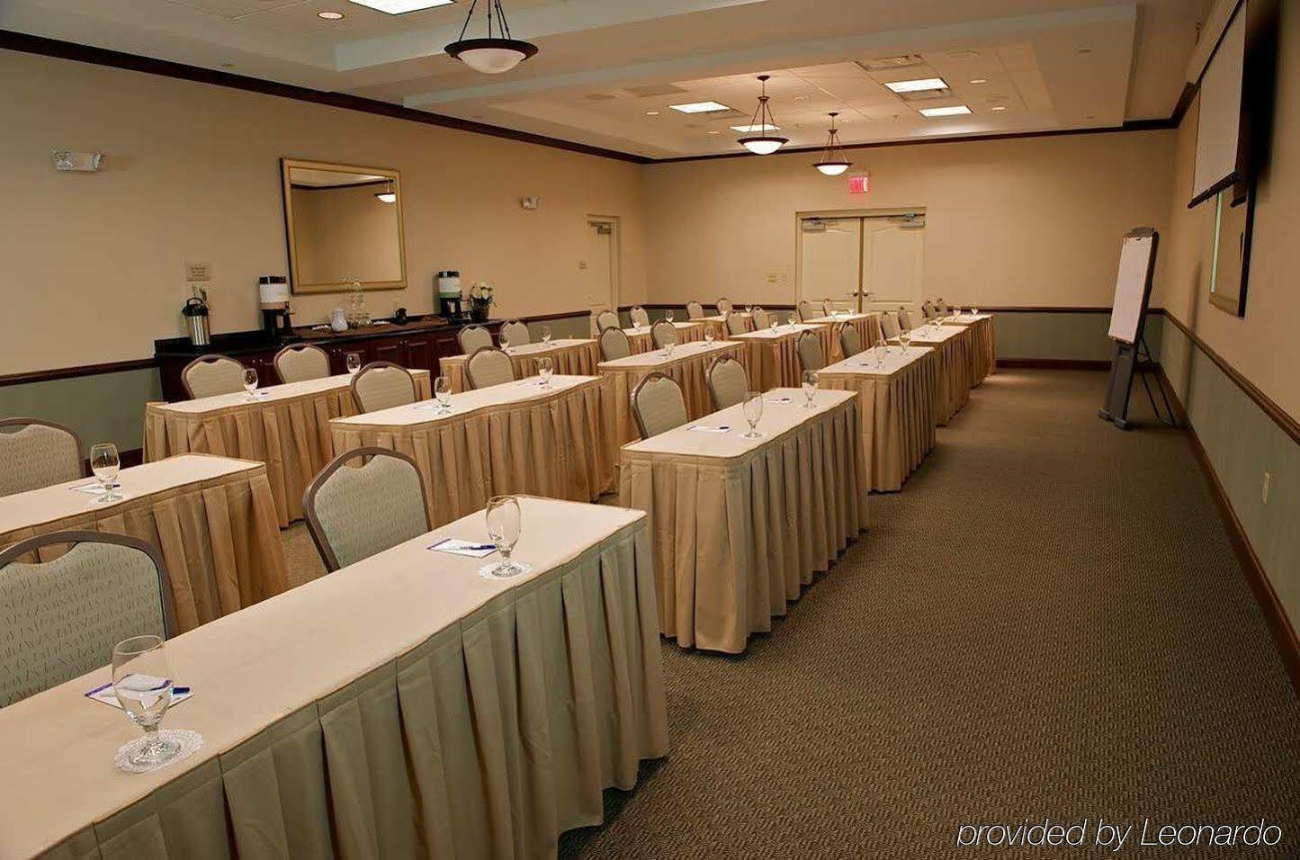 Hilton Garden Inn Gainesville Exterior photo